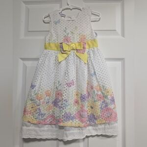 Blueberi Boulevard Floral Lace Dress with Yellow Bow girls Sise 5T